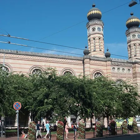 Lägenhet With Big Terrace Budapest
