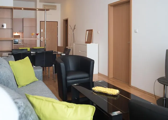 With Big Terrace Апартаменты *